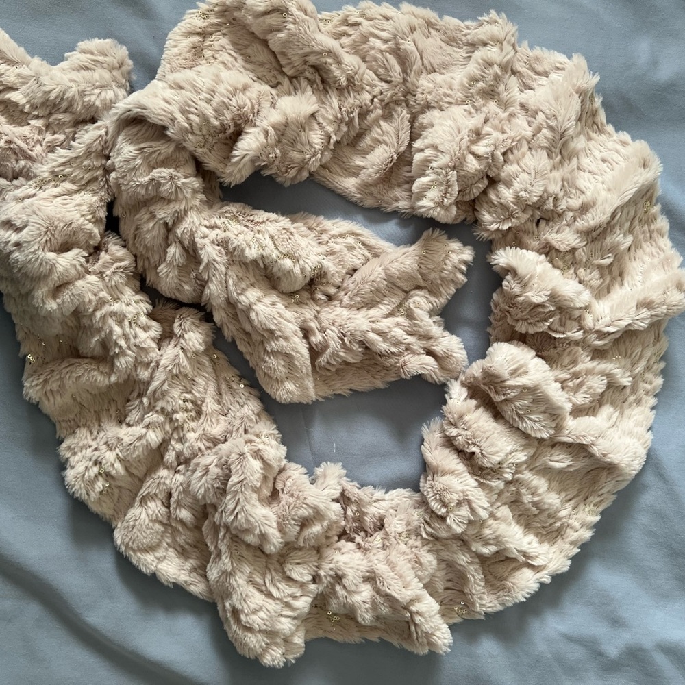 Plush Cream Scarf